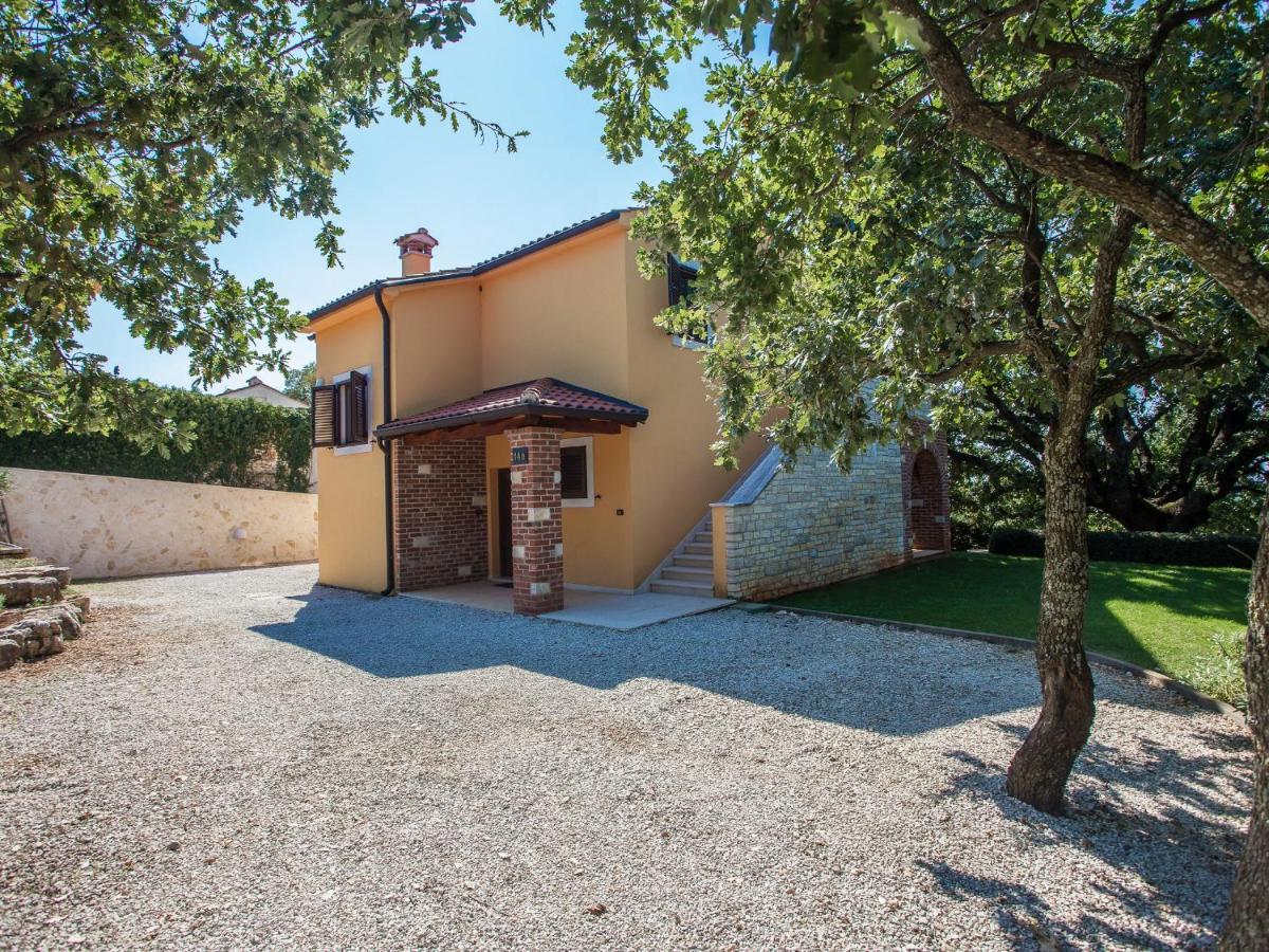 Villa Hrast Bacva Višnjan Extérieur photo