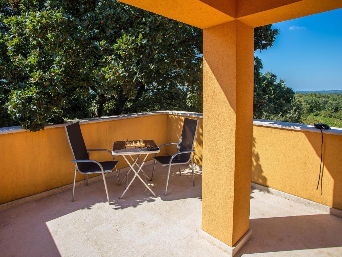 Villa Hrast Bacva Višnjan Extérieur photo