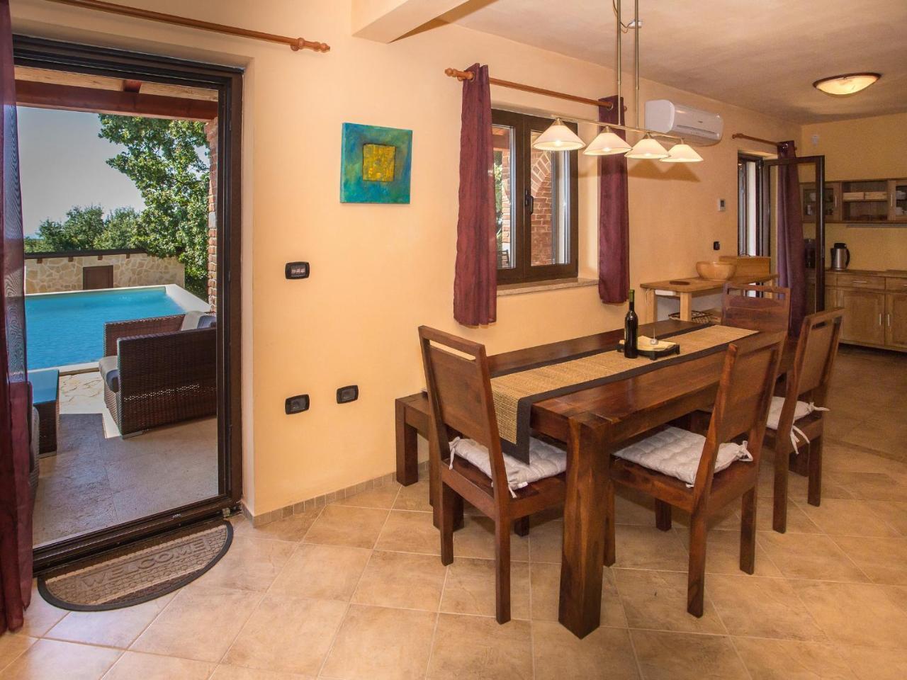 Villa Hrast Bacva Višnjan Extérieur photo